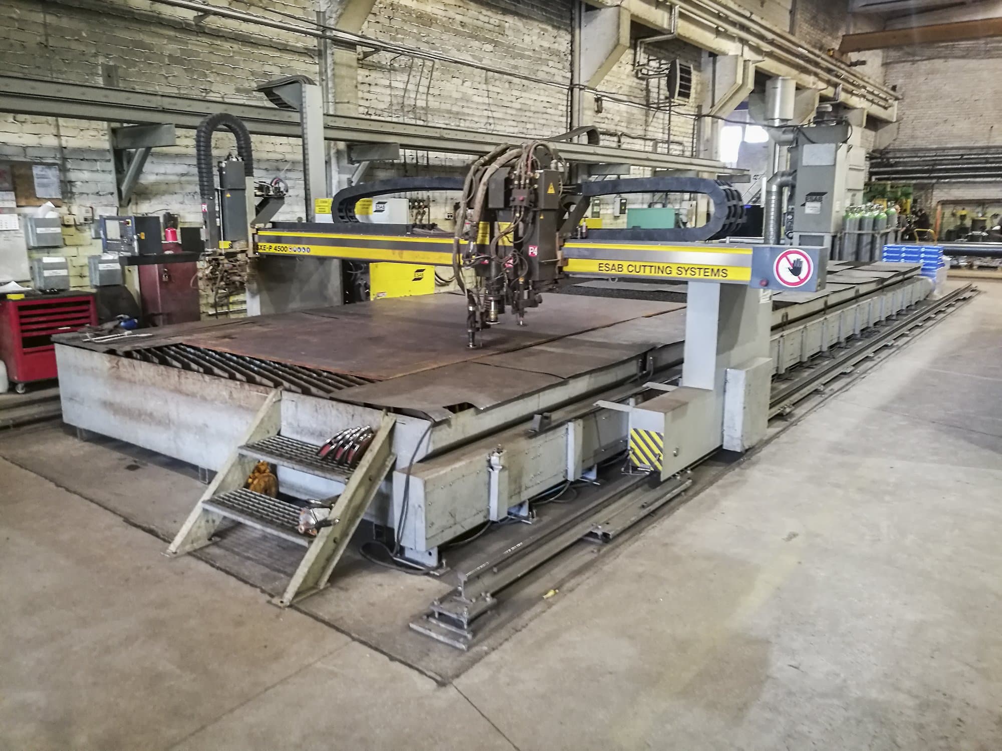 Masinavaade ESAB SXE-P2 4500   paremalt