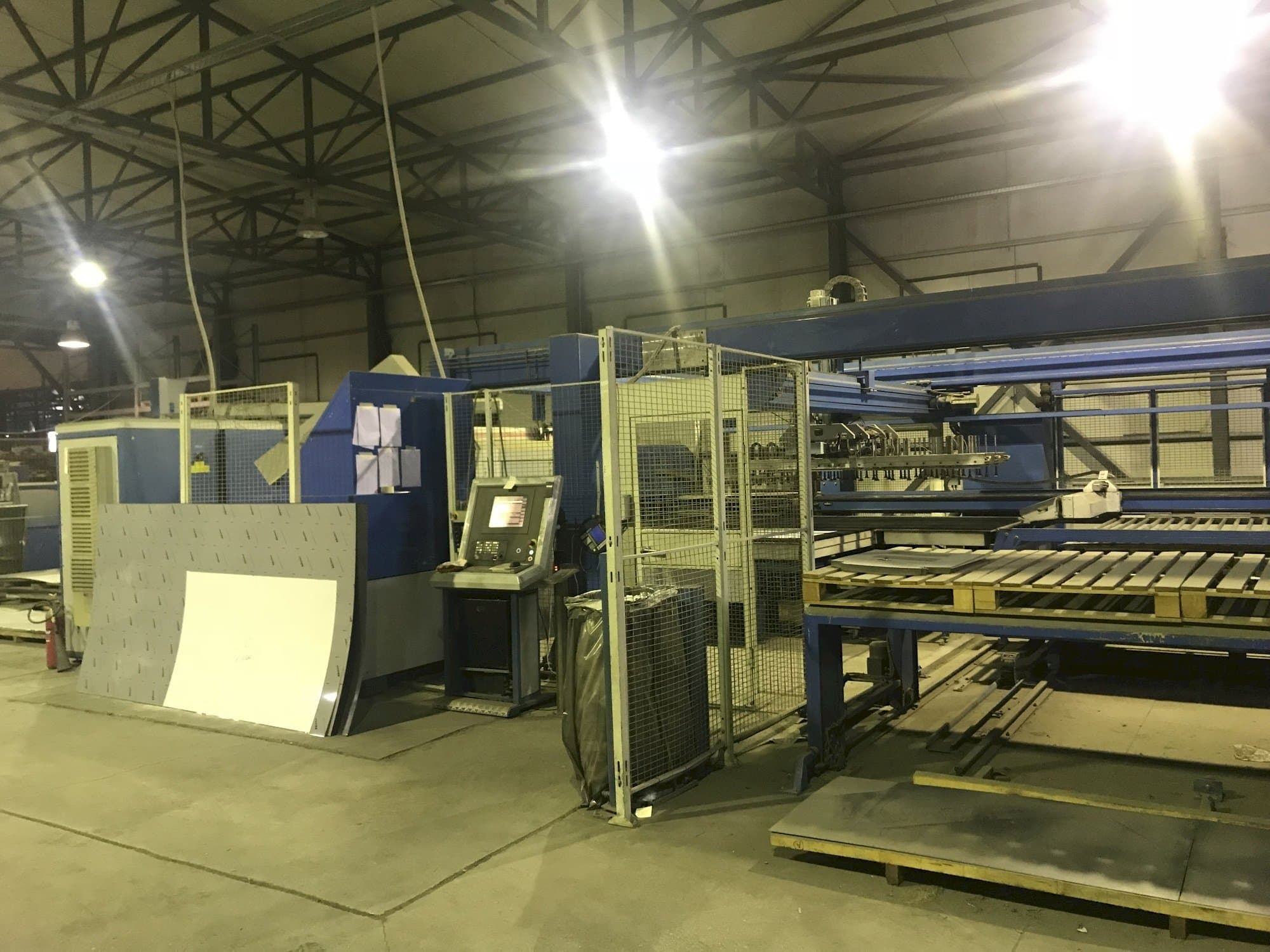 Masina Finn-Power LP6 eestvaade