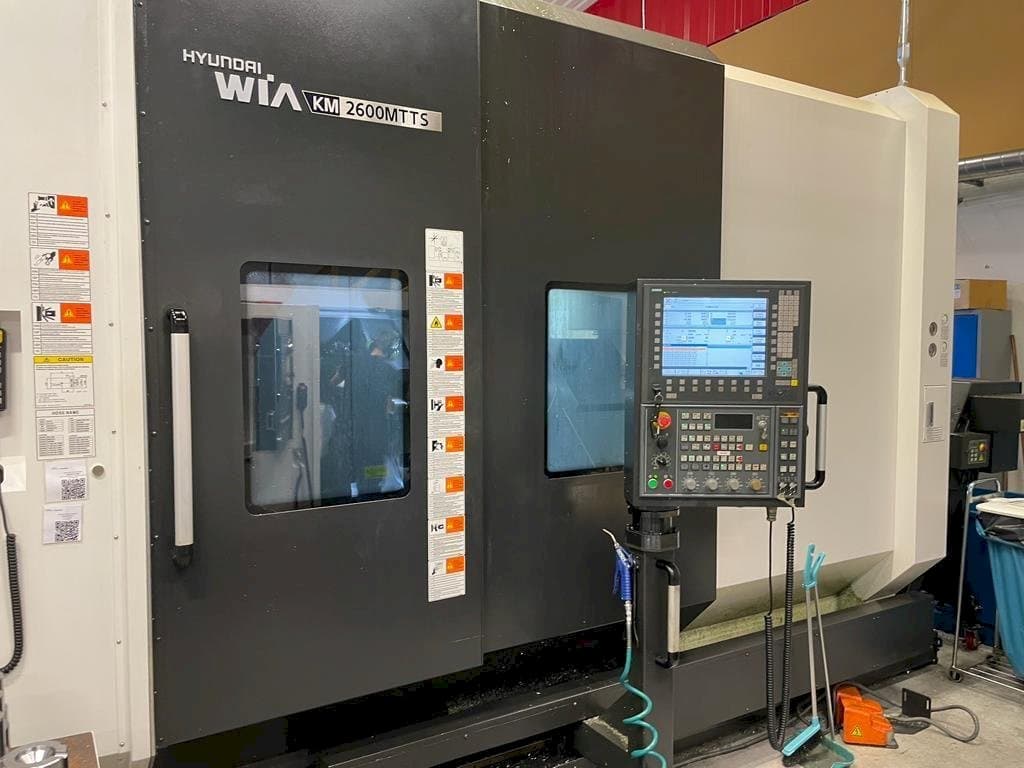 Masina Hyundai Wia KM 2600 MTTS eestvaade