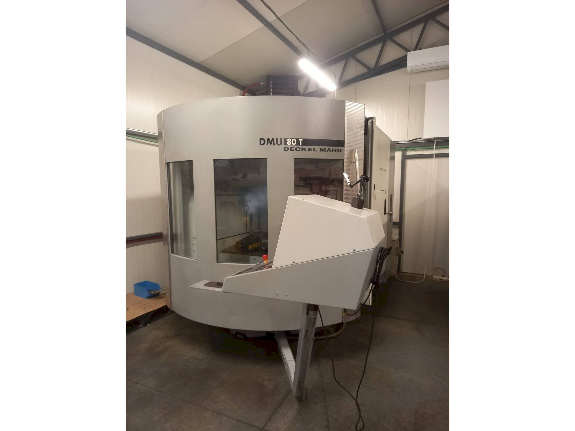 Masina DECKEL MAHO DMU 80T eestvaade