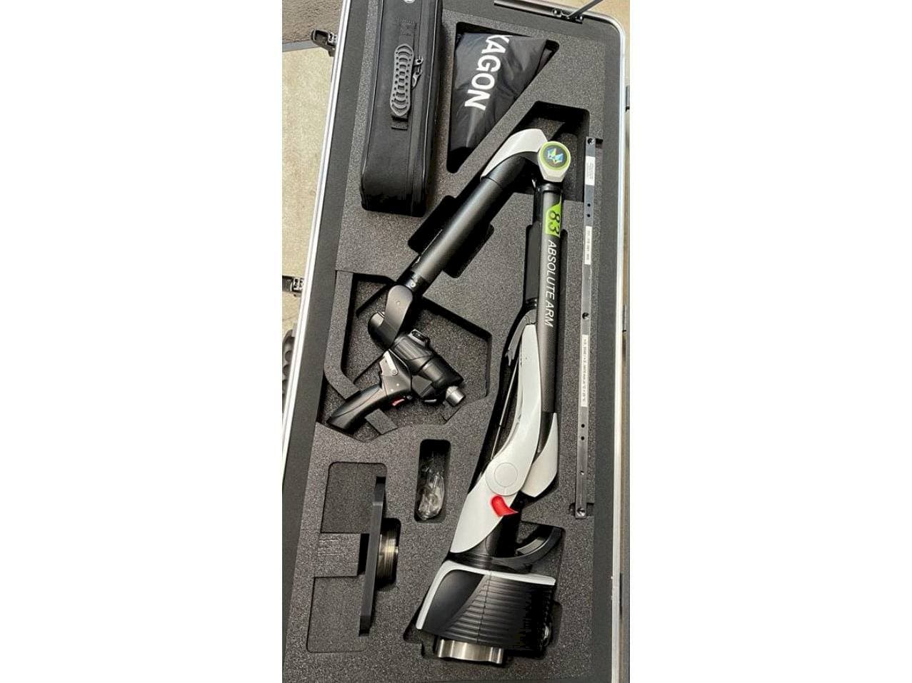 Masina Hexagon RA8 V1   eestvaade