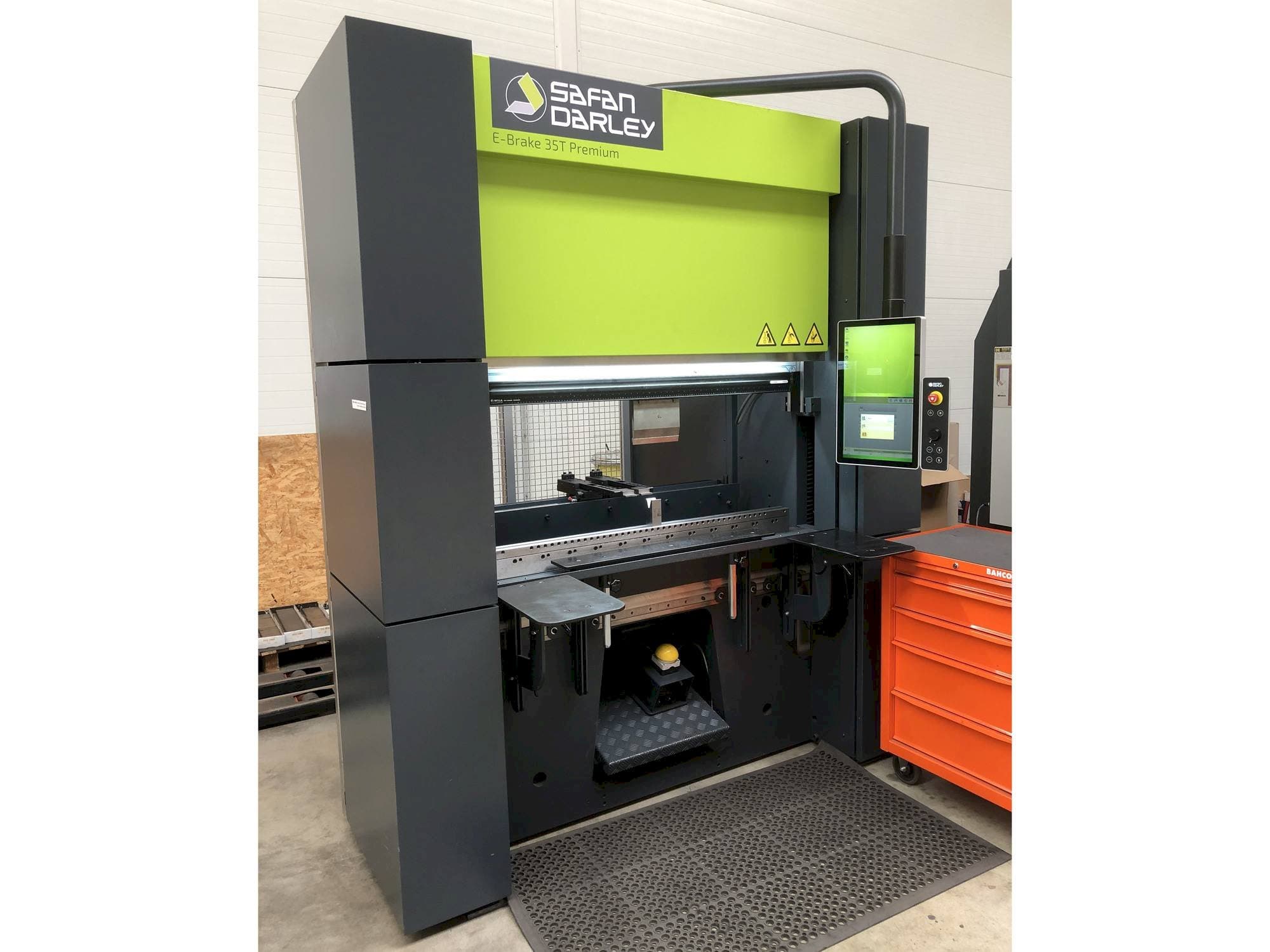 Masina Safan Darley E-Brake 35T Premium eestvaade