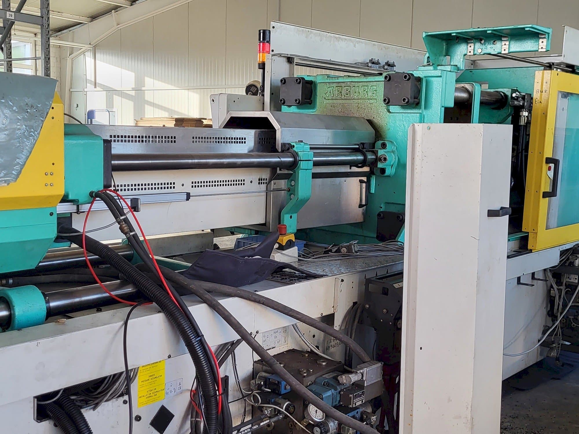 Masinavaade Arburg Allrounder Centex 570C2200-1300 vasakult