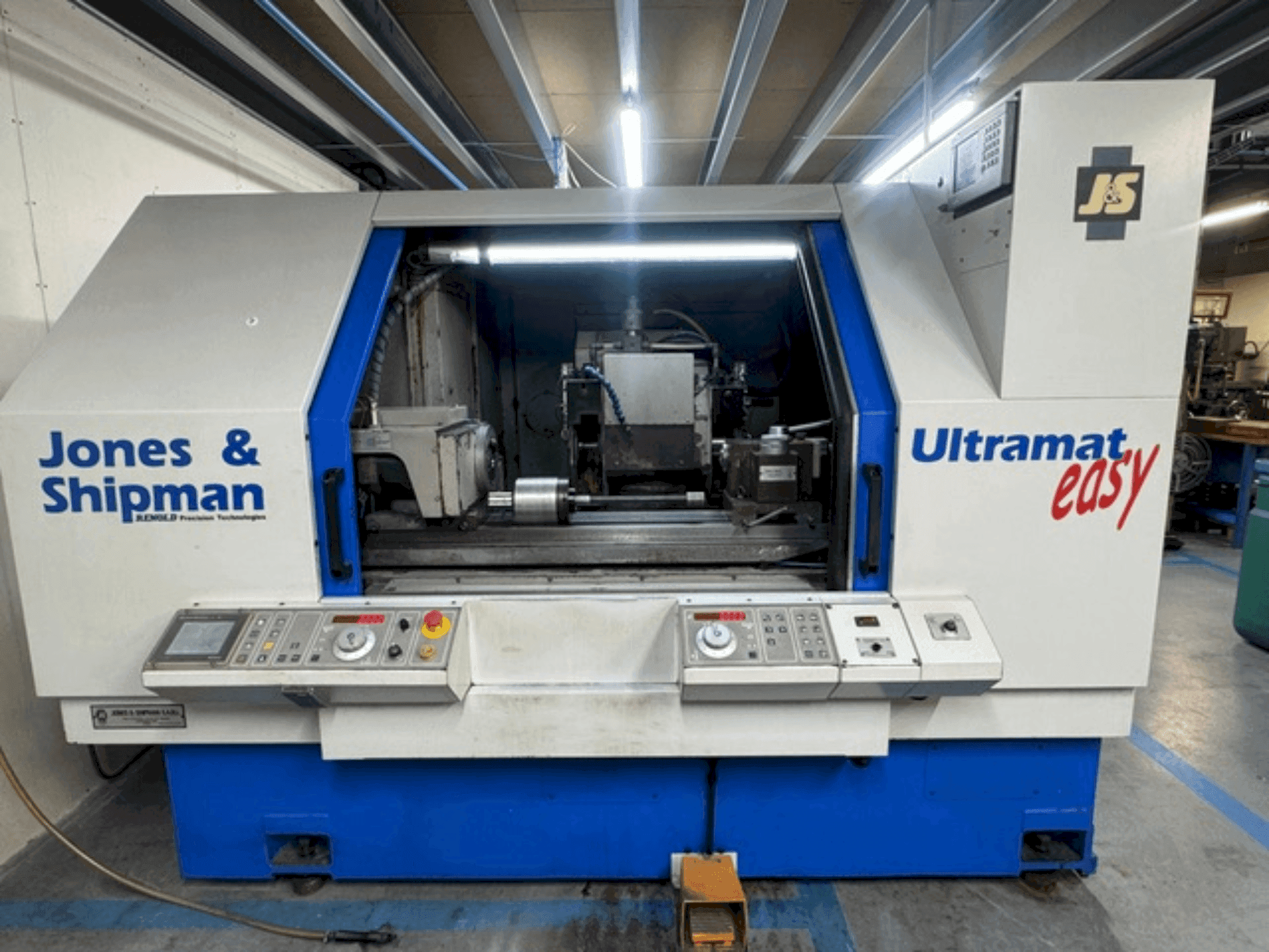 Masina Jones & Shipman ULTRAMAT EASY CNC   eestvaade