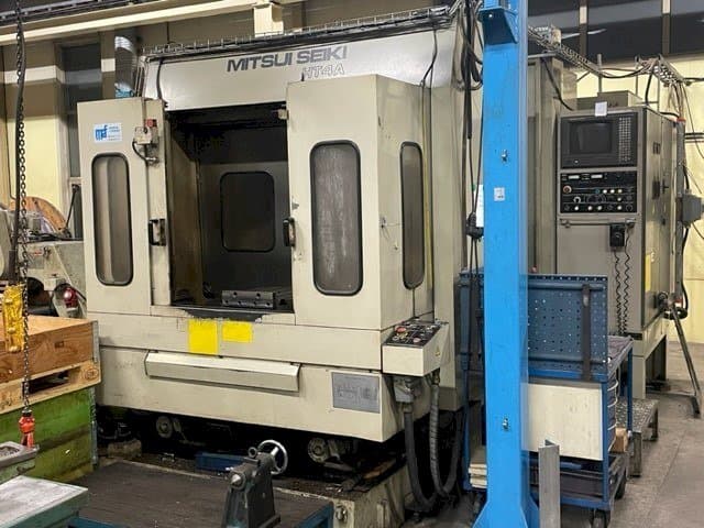 Masina Mitsui Seiki HT4A eestvaade