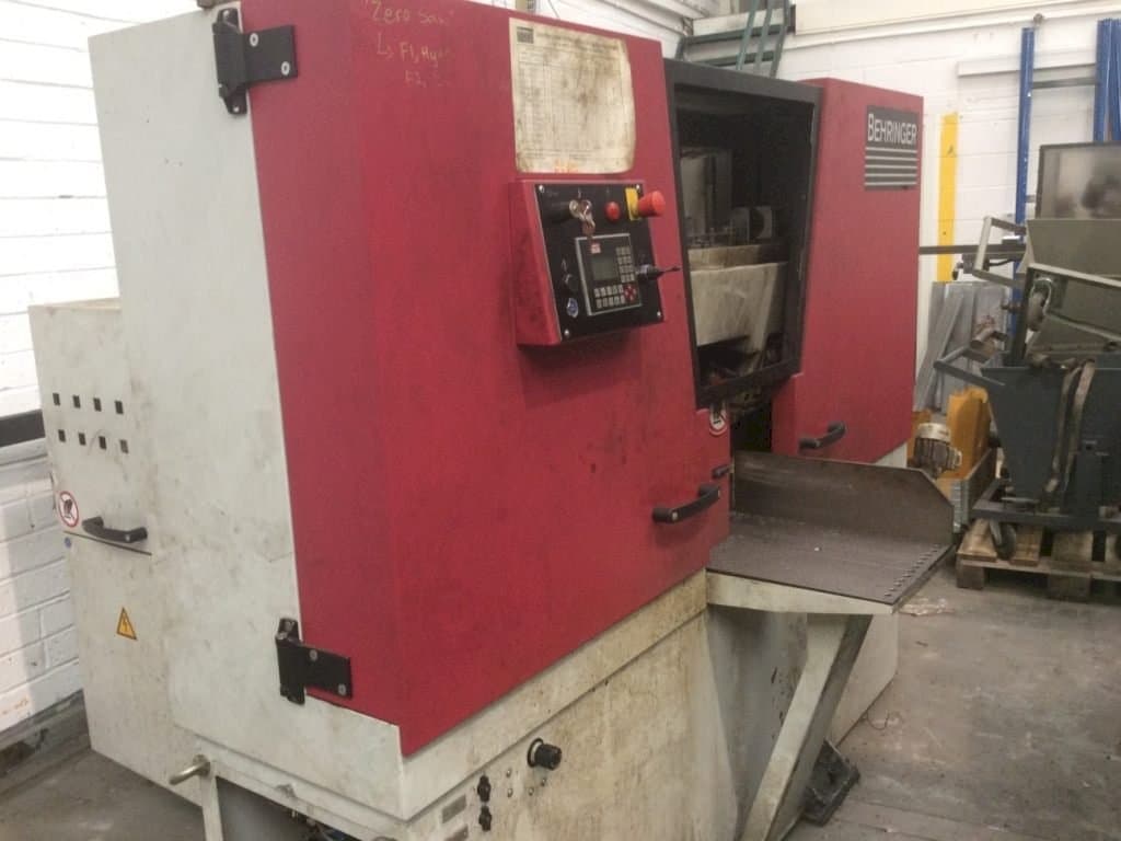 Masina Behringer HBE261 A eestvaade