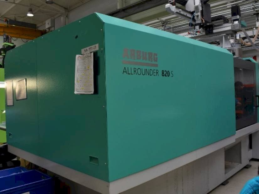 Masina Arburg Allrounder 820 s 4000 - 800   eestvaade
