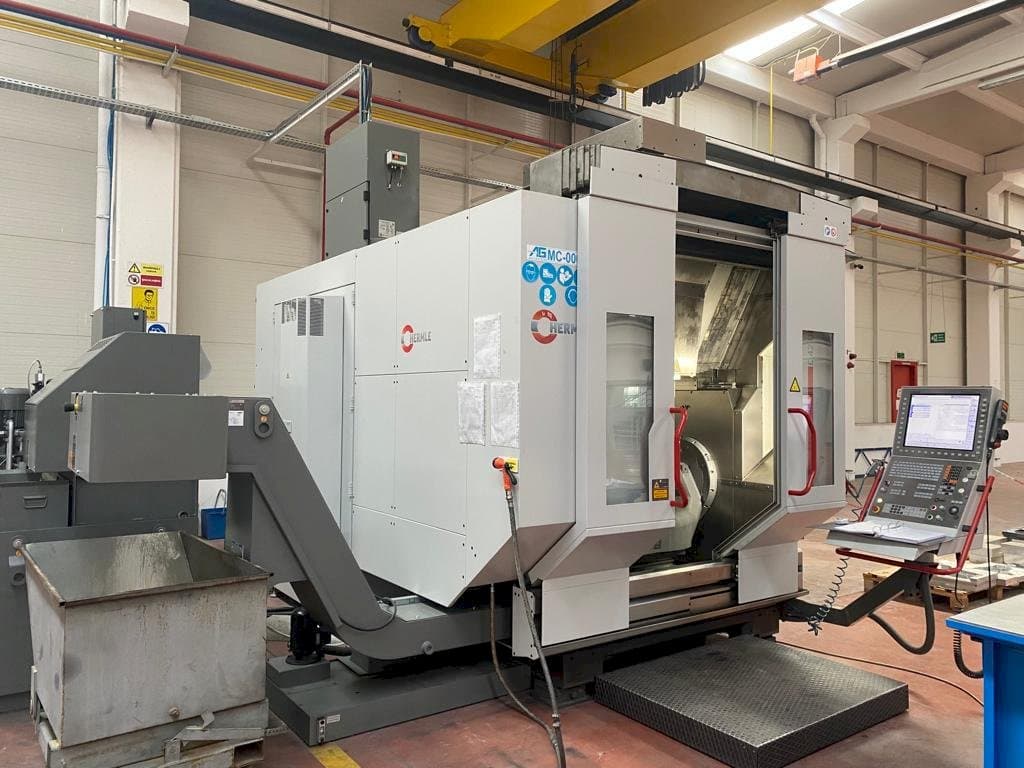 Masina HERMLE C42u-mt   eestvaade