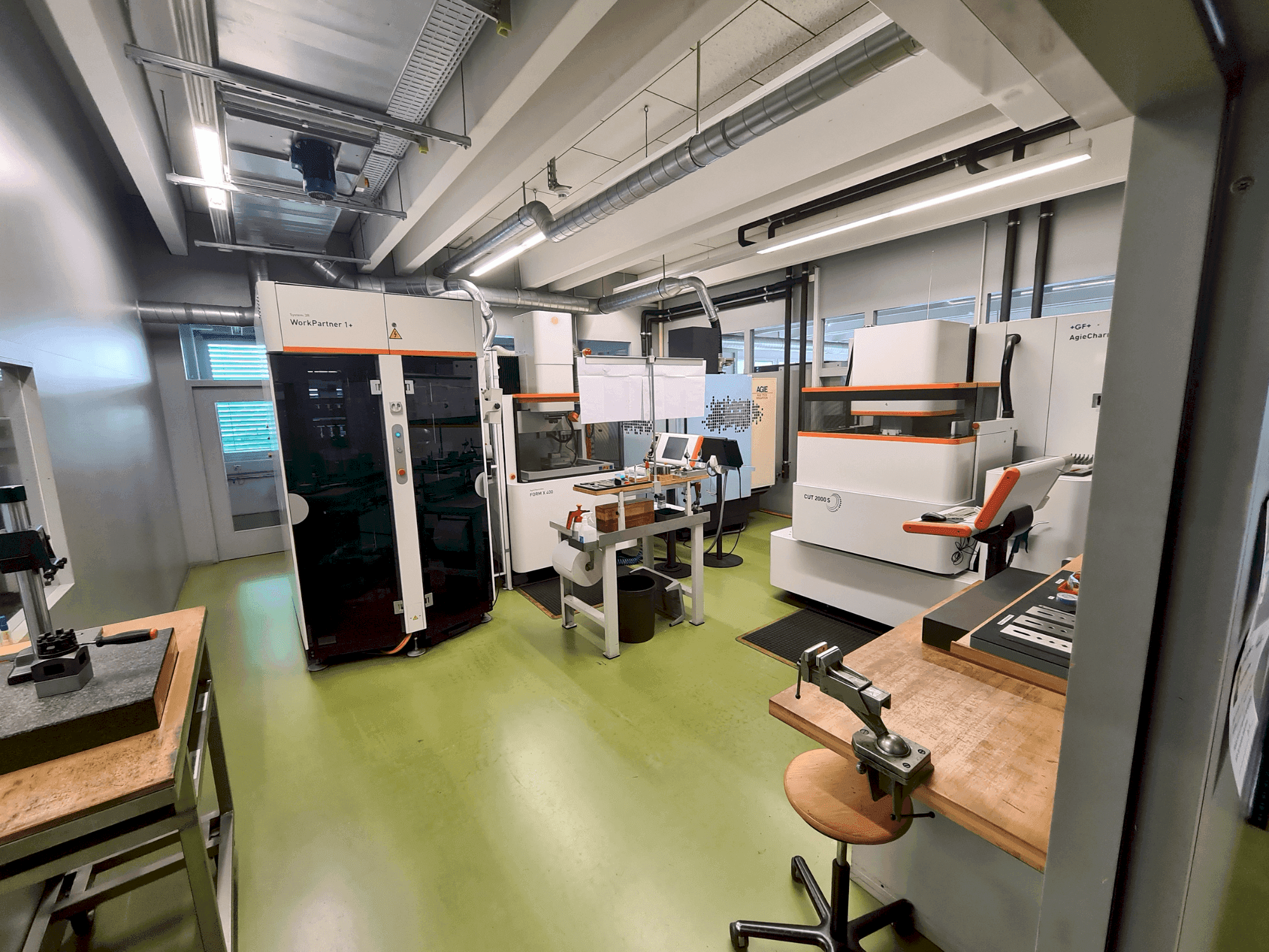 Masina AGIE AGIETRON INNOVATION 2   eestvaade