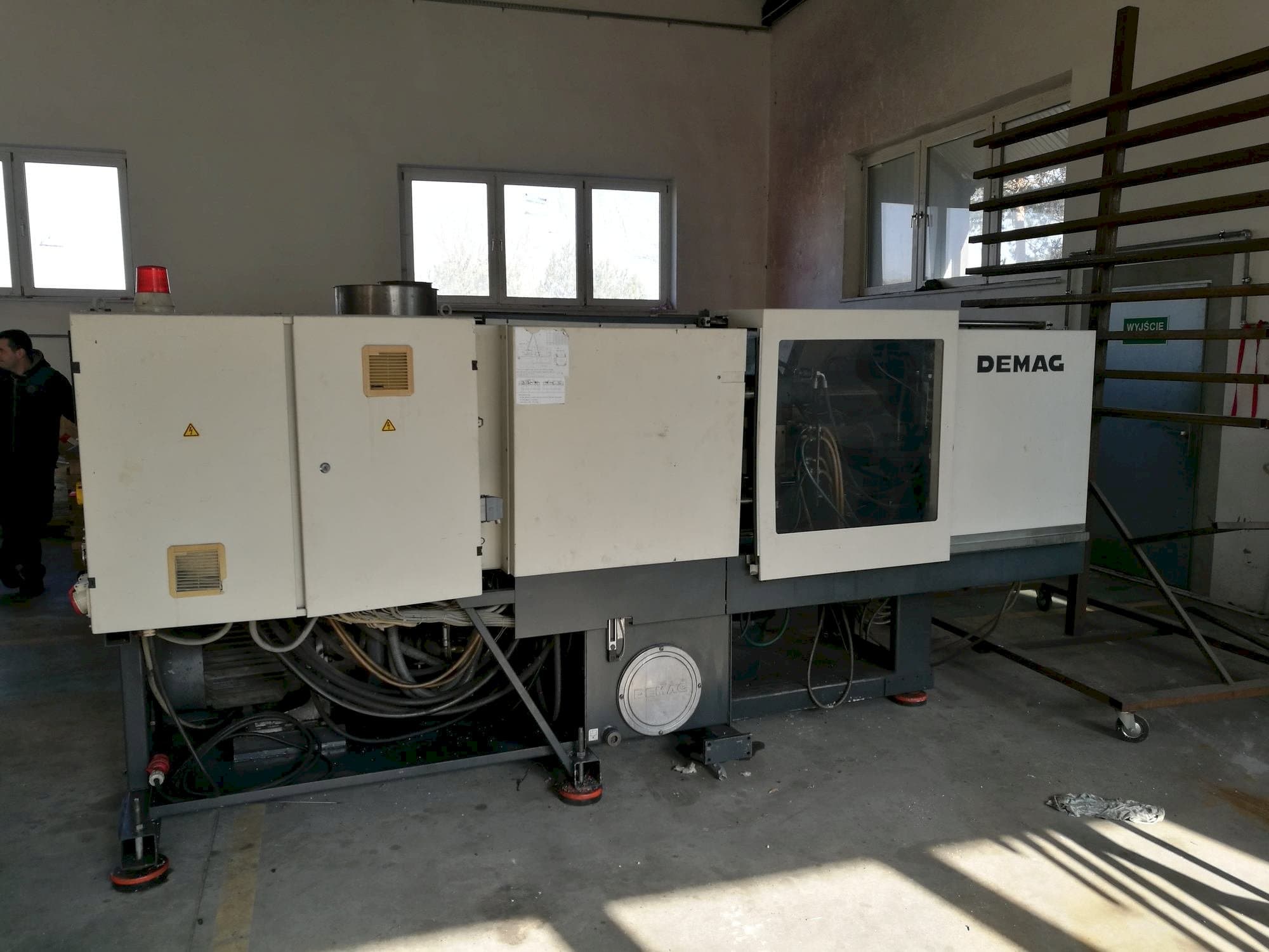 Masina DEMAG ERGOtech - compact 800-310 eestvaade