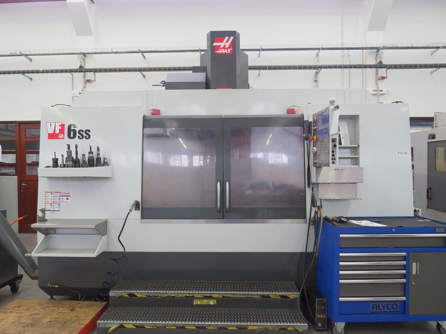 Masina HAAS VF-6SS eestvaade