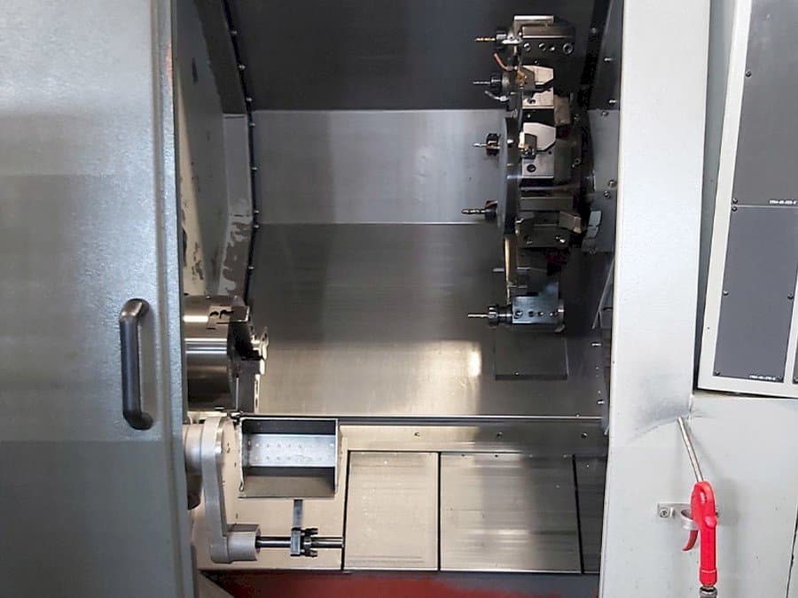 Masina Hyundai Kia SKT210SY eestvaade