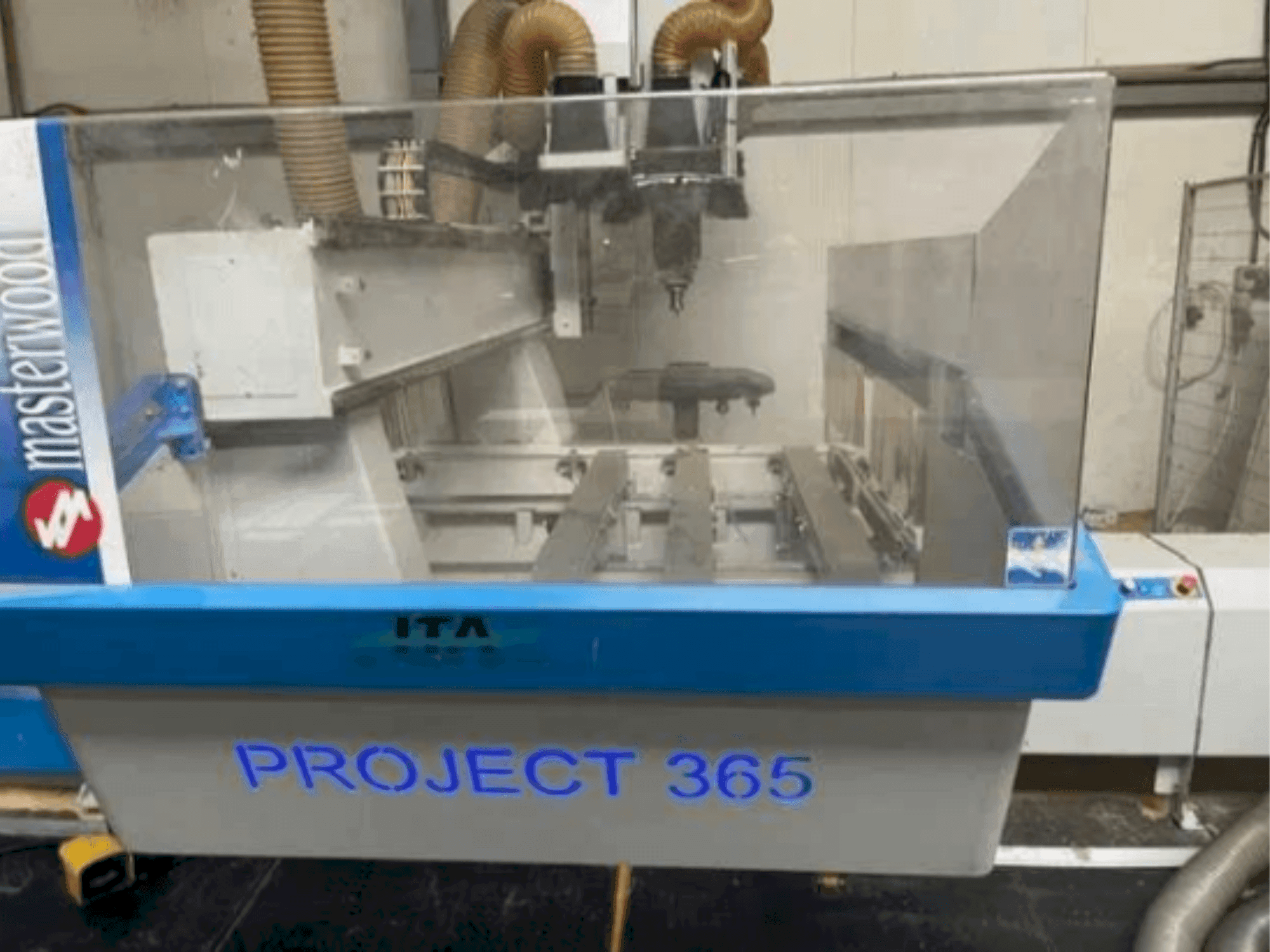 Masina MASTERWOOD Project 365 eestvaade