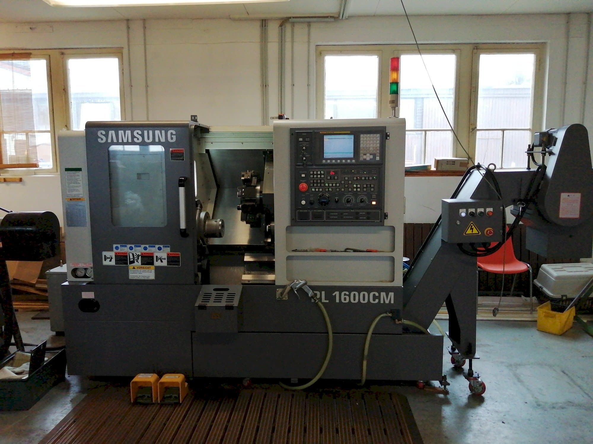 Masina Samsung PL1600CM eestvaade