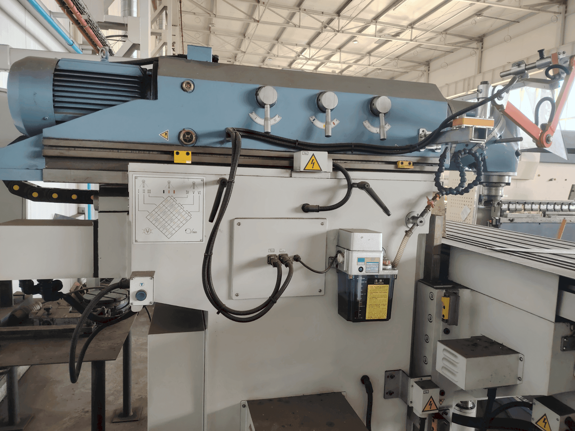 Masina Bernardo Variomill FU 2000E Servo eestvaade