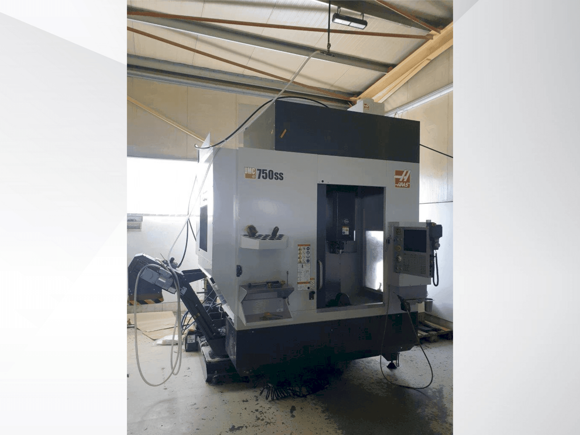 Masina HAAS UMC-750SS eestvaade