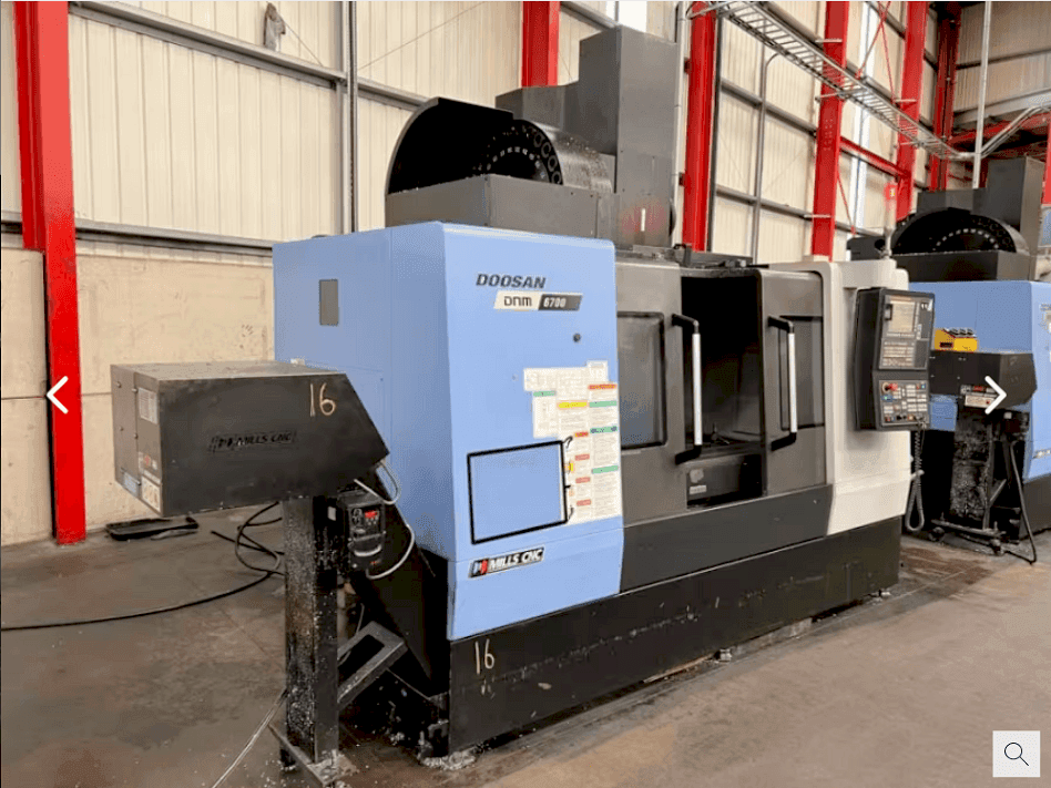 Masina Doosan DNM 6700 eestvaade