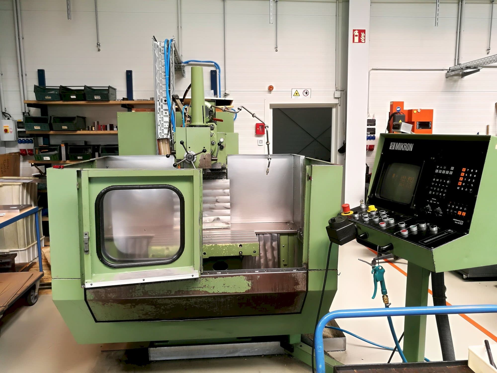 Masina MIKRON WF 21 C   eestvaade