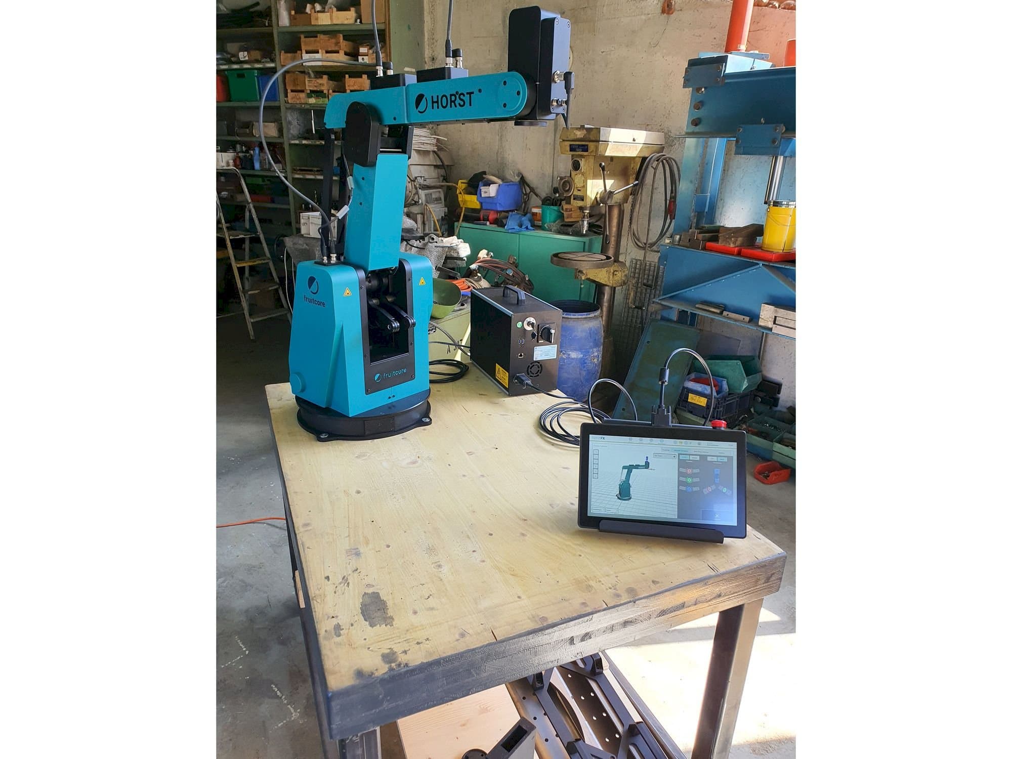 Masina Fruitcore Horst 900 eestvaade