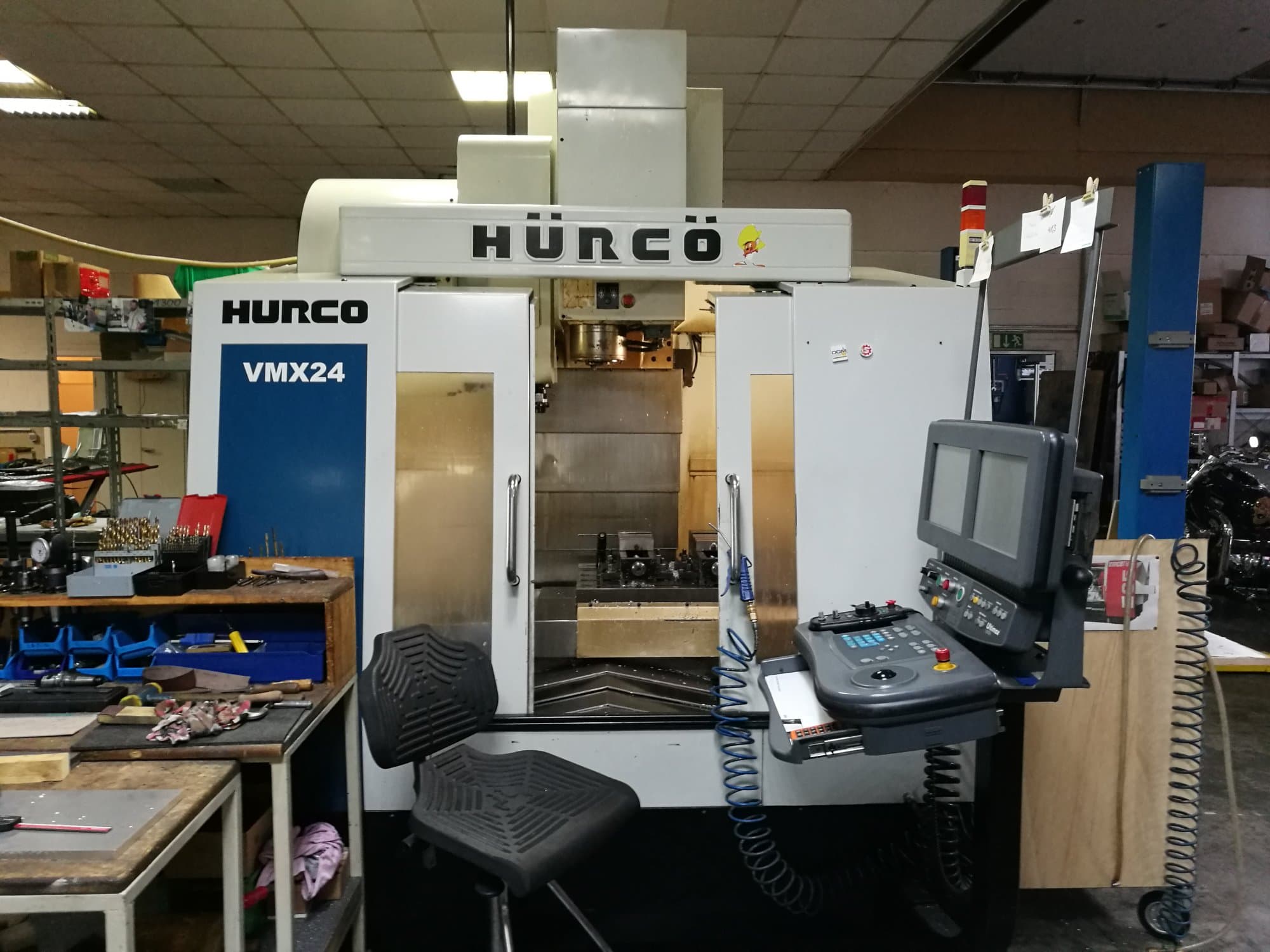 Masina Hurco VMX24 eestvaade