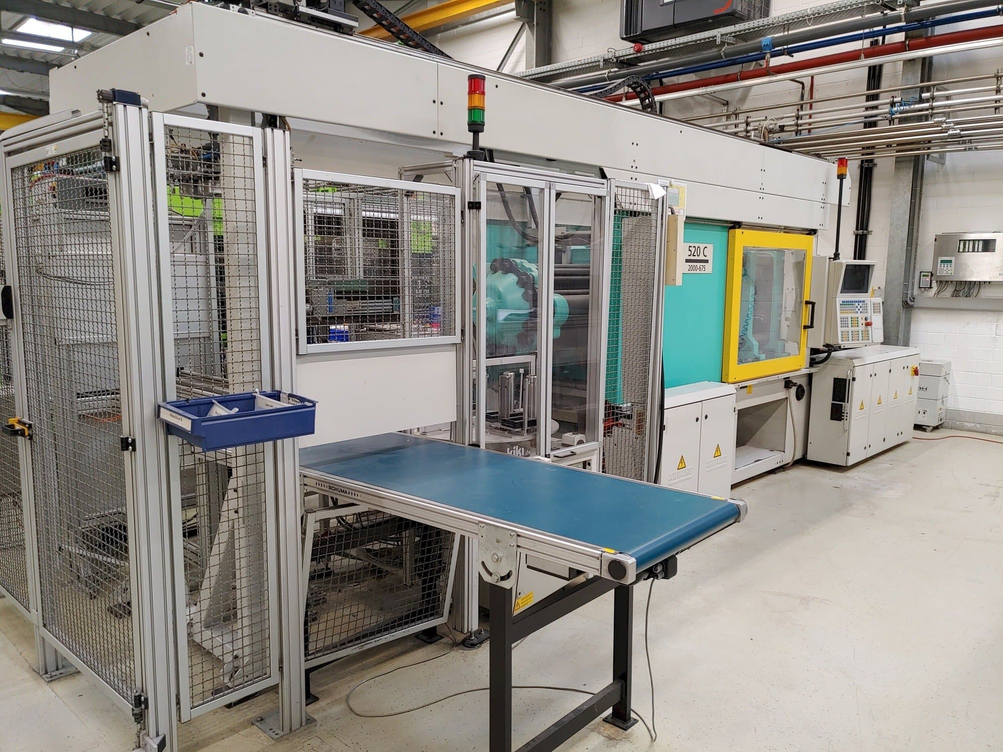 Masina Arburg Allrounder 520 C 2000-675   eestvaade