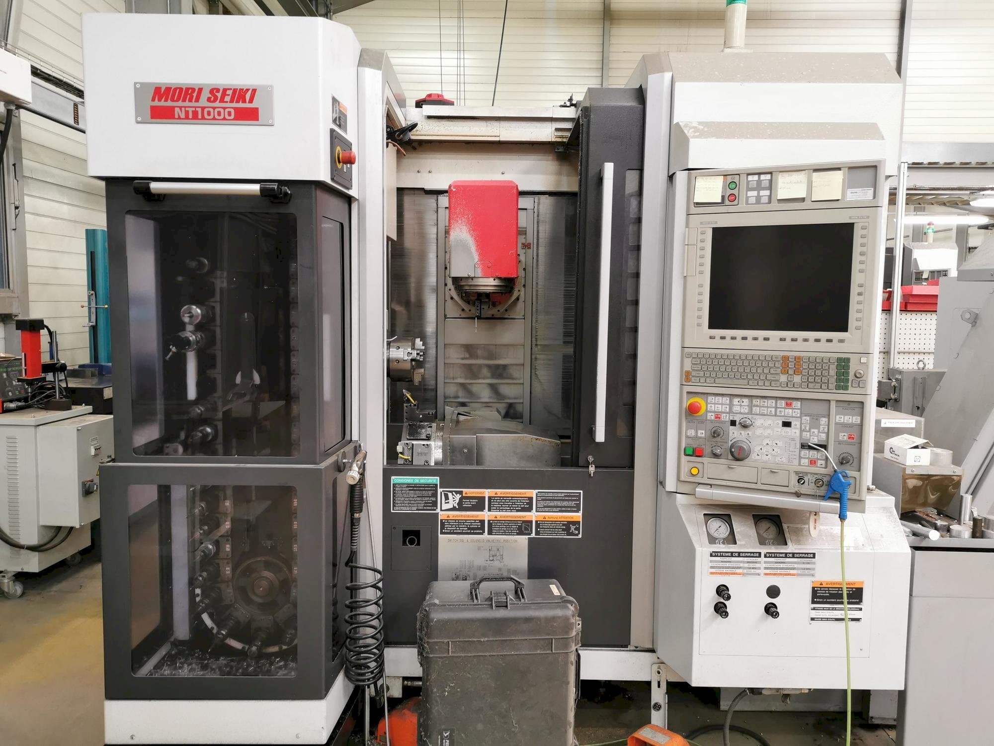 Masina MORI SEIKI NT 1000 eestvaade