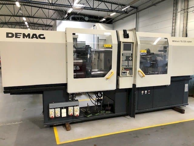 Masina DEMAG Ergotech 110-200 System eestvaade
