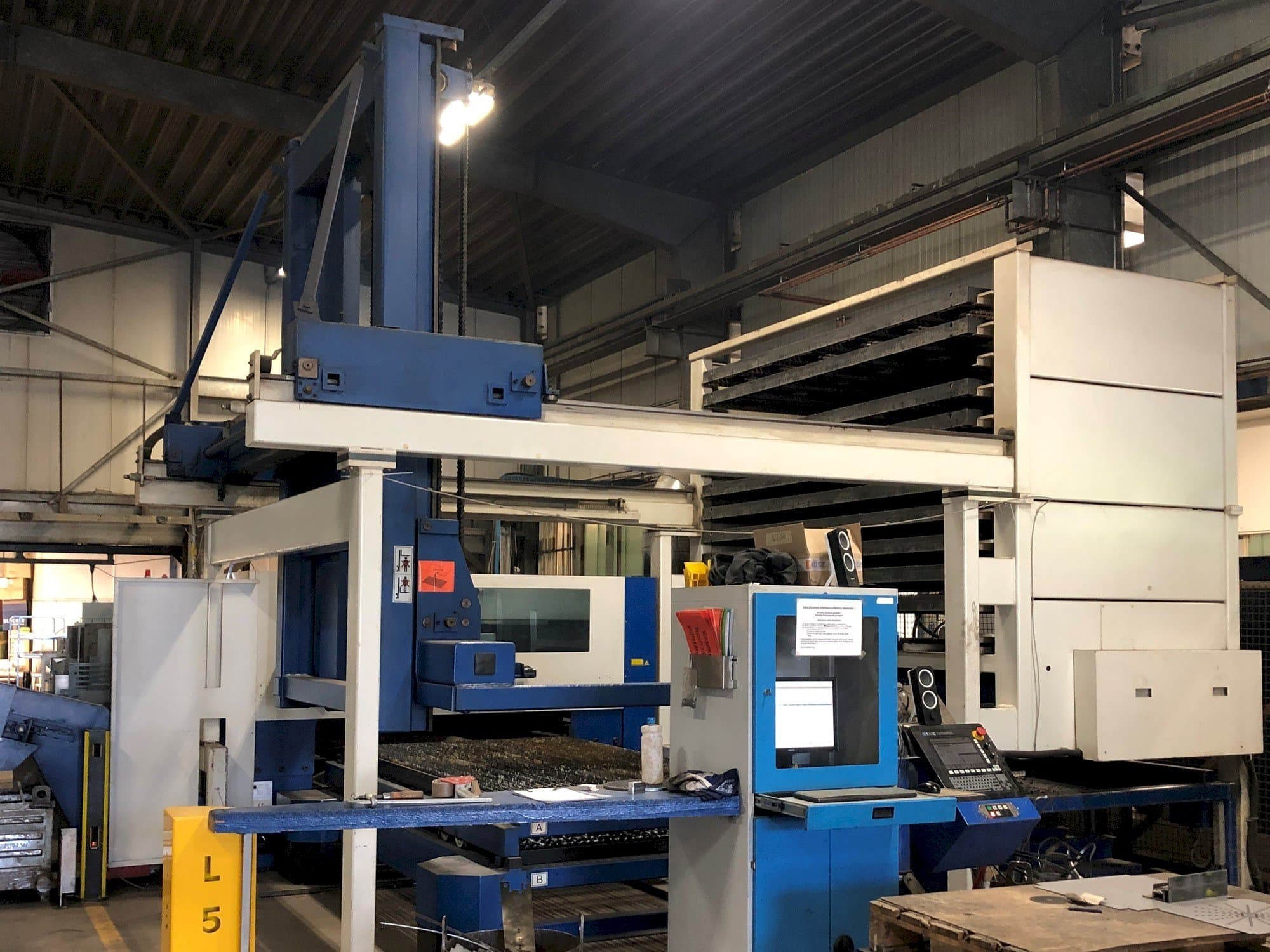 Masina Trumpf Trumatic L3050 eestvaade