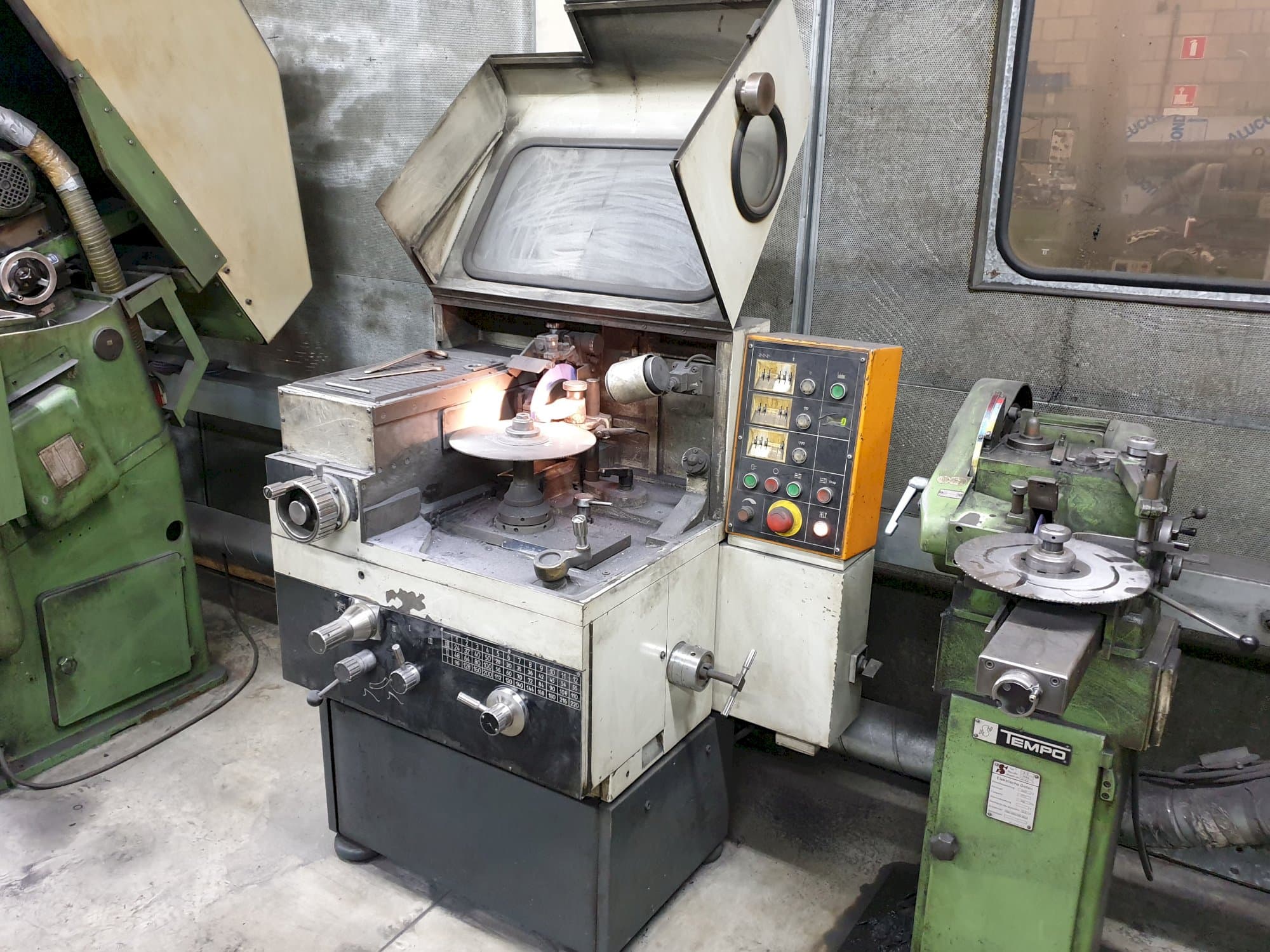 Masinavaade Loroch K400 paremalt