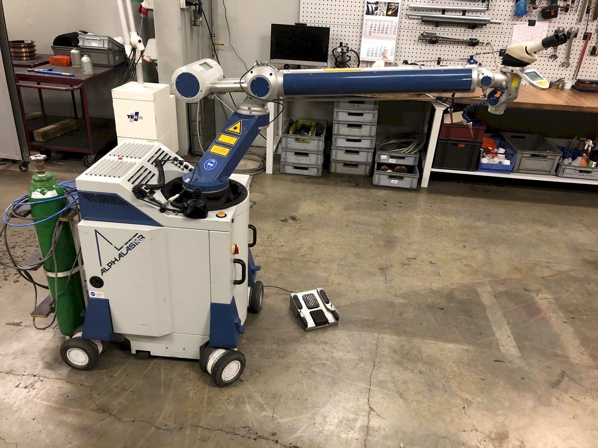 Masinavaade ALPHA LASER ALM 200   vasakult