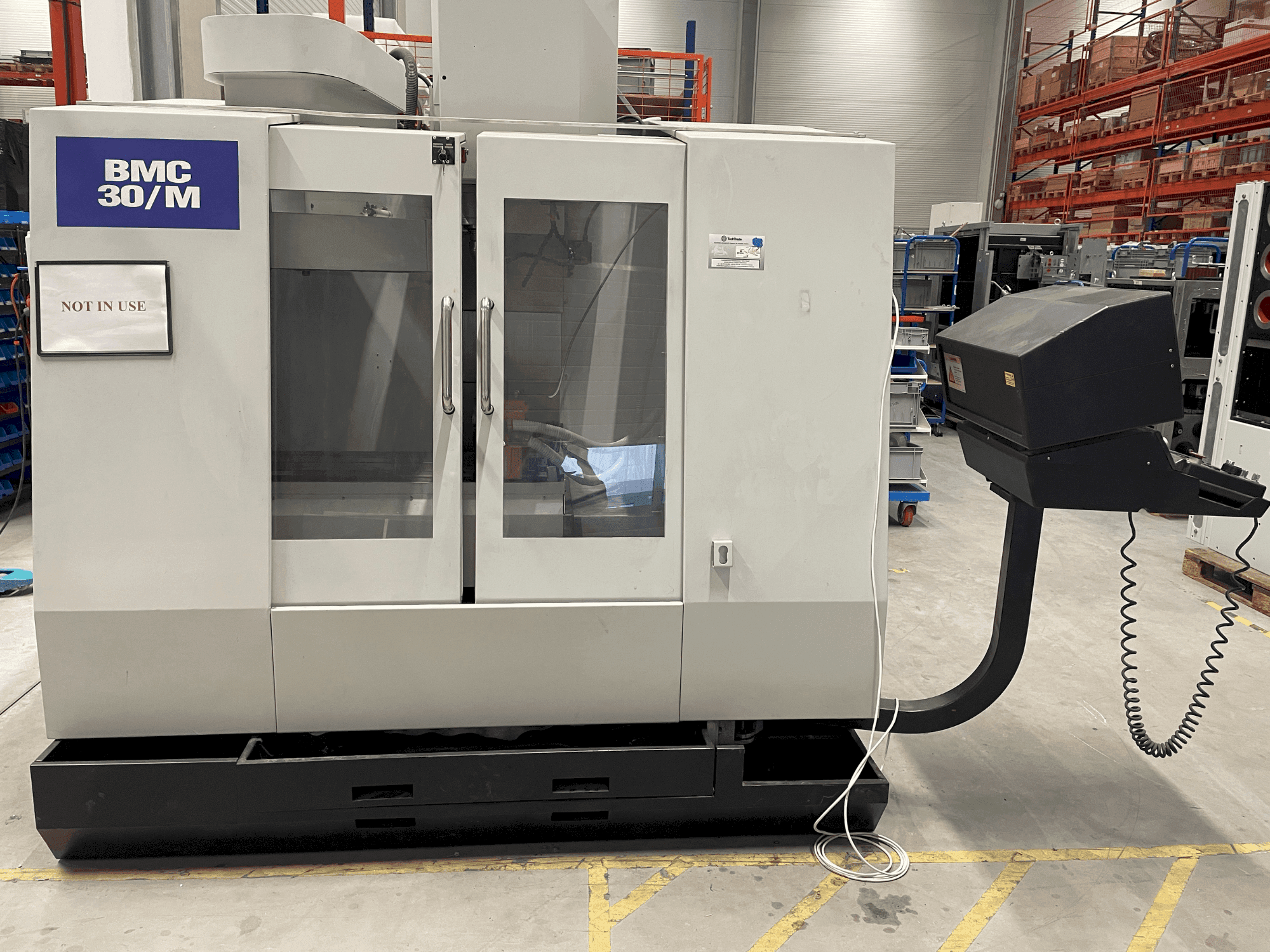 Masina Hurco BMC-30M eestvaade