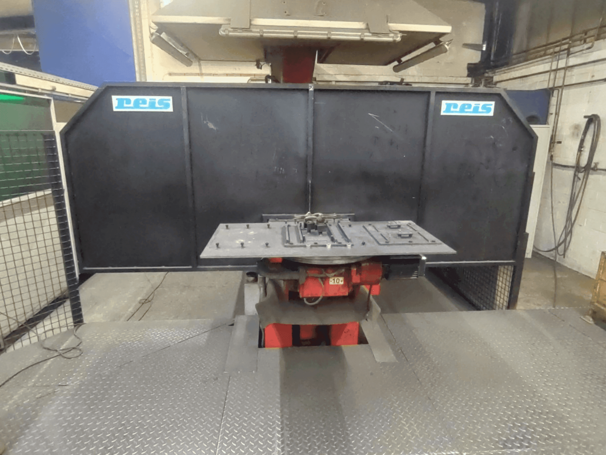 Masina Reis Robotics Robot System - RDT 40 / SRV 6 / RDT 40 eestvaade