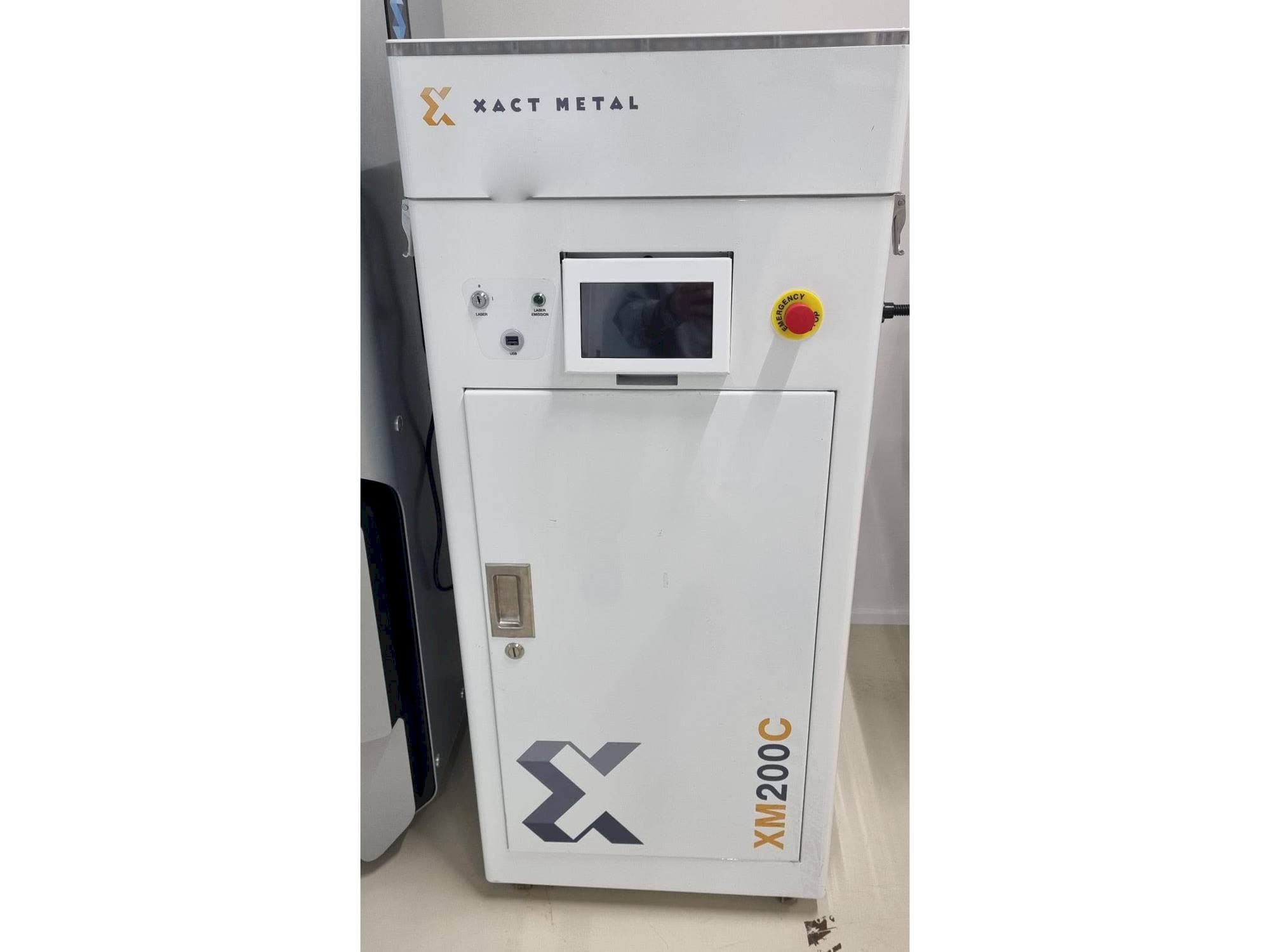 Masina XACT METAL XM200C-E eestvaade