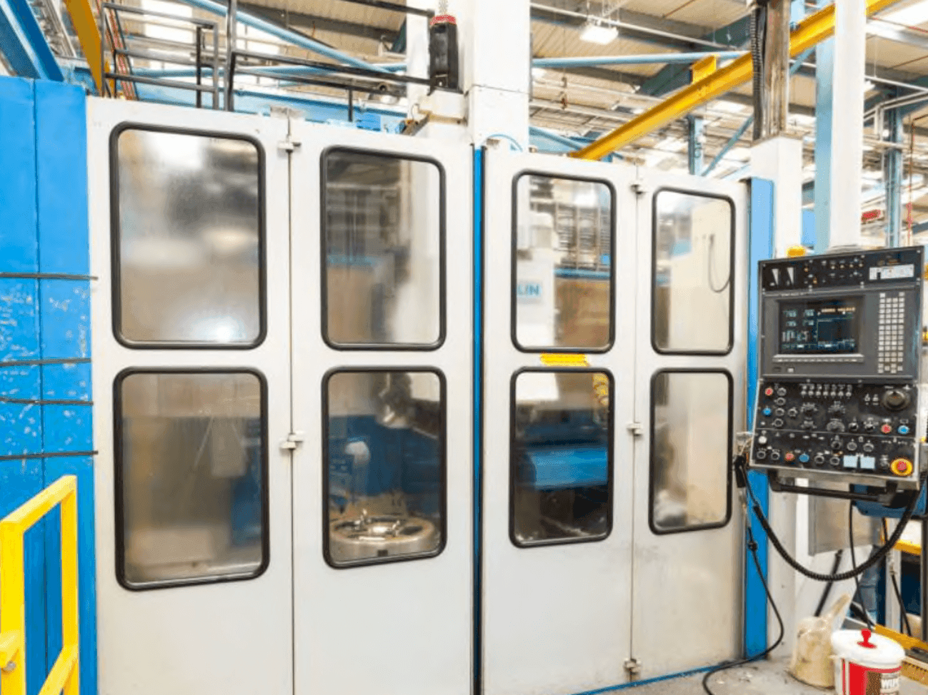 Masina TOS SKIQ 20 CNC   eestvaade