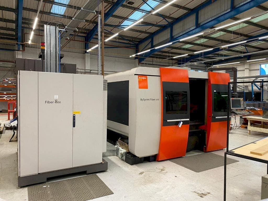 Masina Bystronic BySprint Fiber 3015 eestvaade
