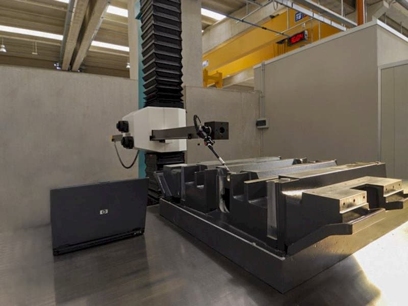 Masina Hexagon Metrology Poli Globo   eestvaade