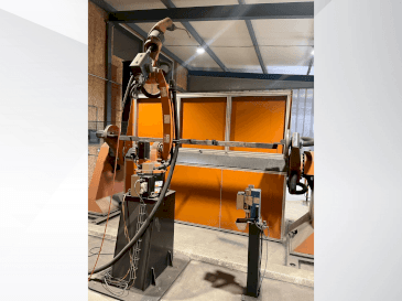 Masina KUKA KR8 R2100-2 arc HW eestvaade