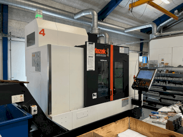 Masina Mazak VCN-530C eestvaade