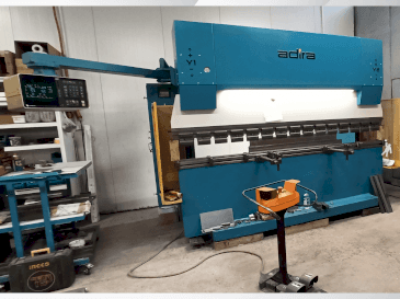 Masina ADIRA QIH-11030 DNC CR   eestvaade