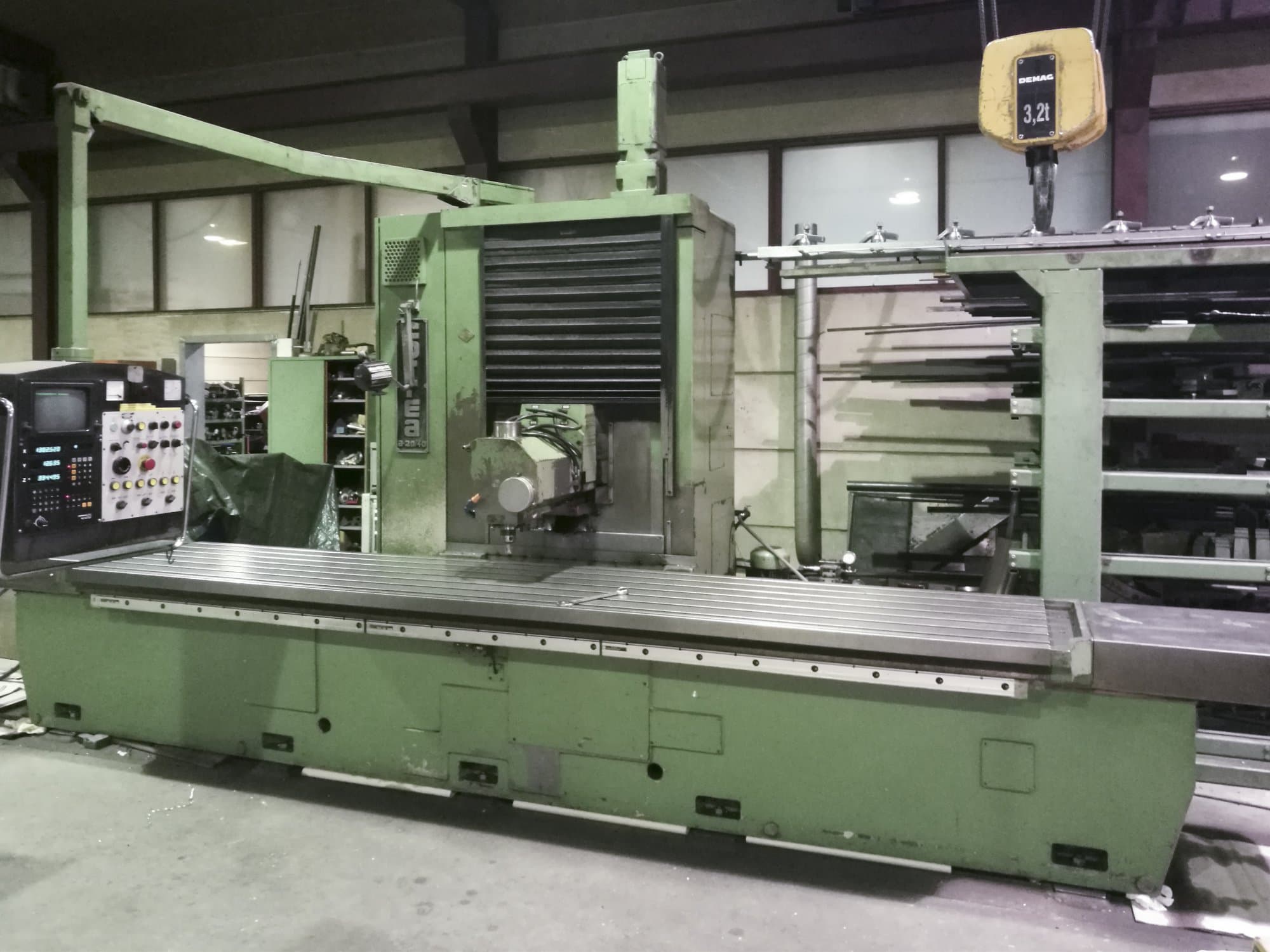 Masinavaade Correa A-20/40 paremalt