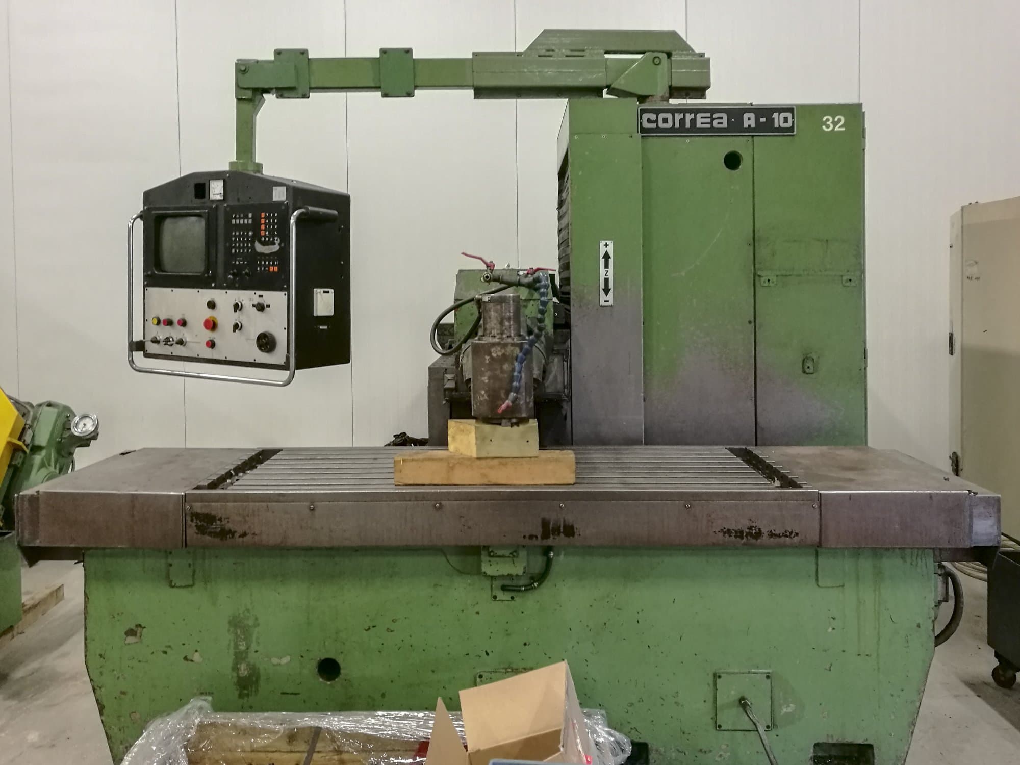 Masina Correa A-10   eestvaade