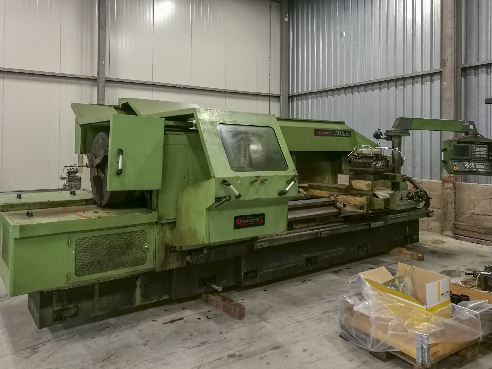 Masina Gurutzpe A-1000 CNC eestvaade