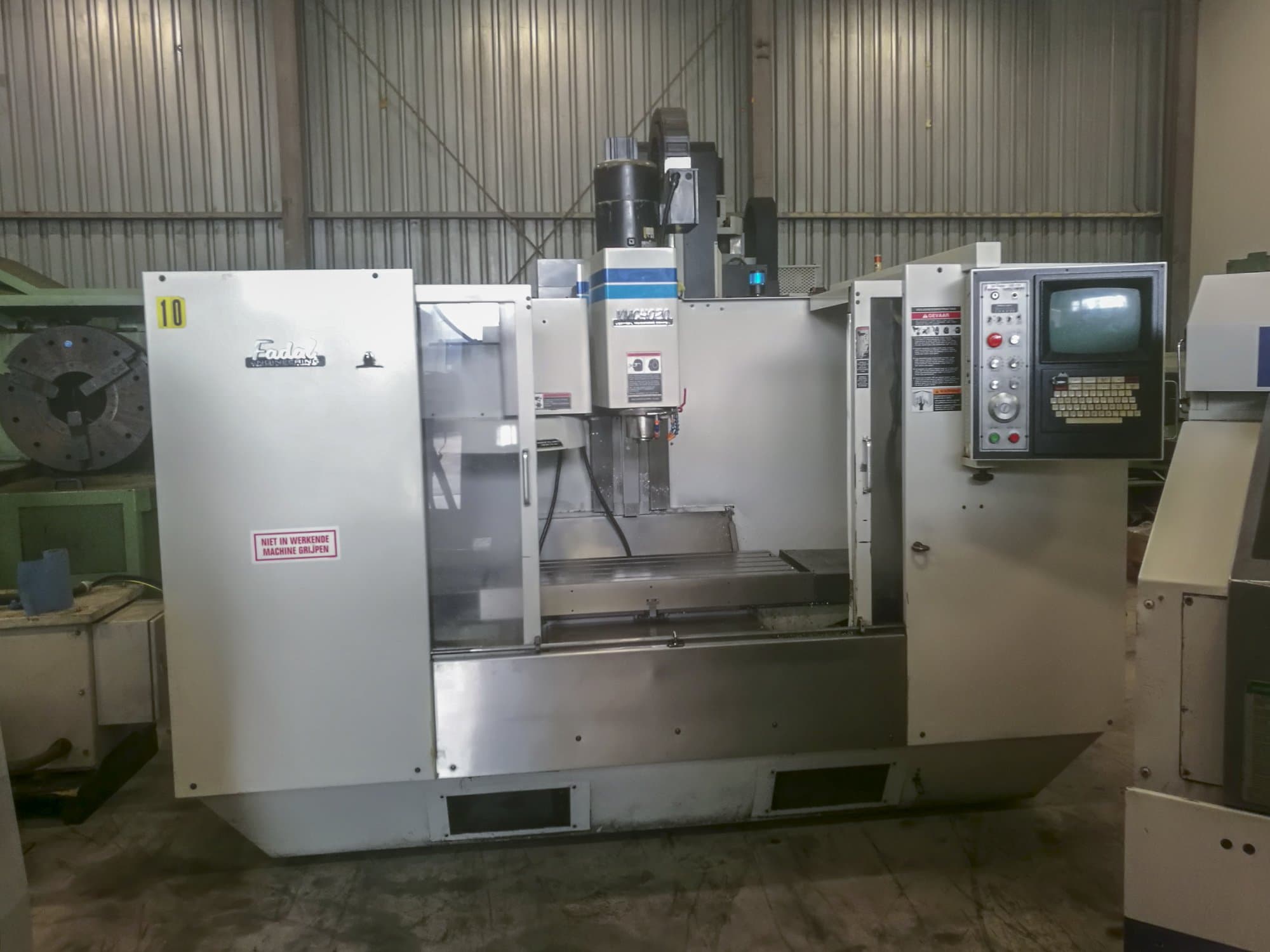 Masina FADAL VMC 4020HT eestvaade