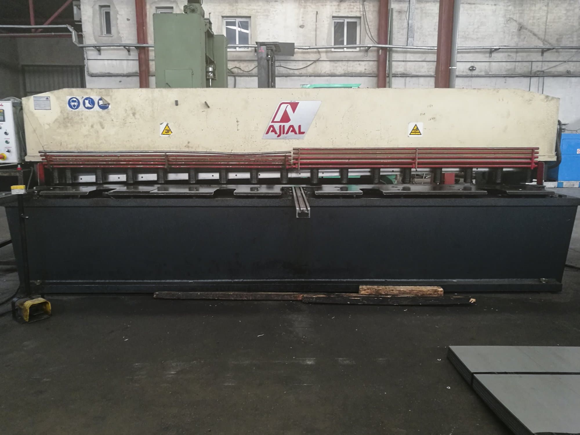 Masina Ajial CB-640   eestvaade