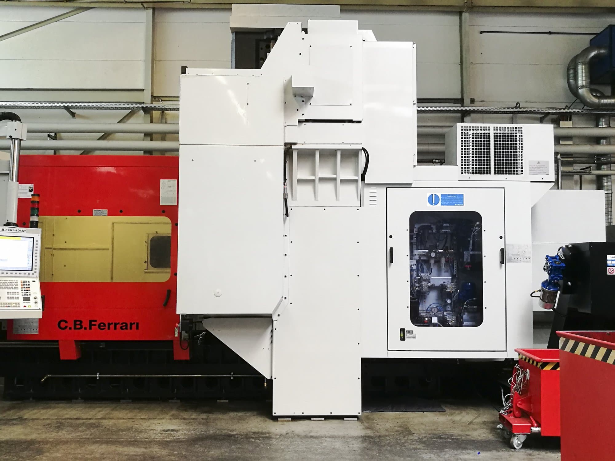 Masina C.B. Ferrari D432 eestvaade