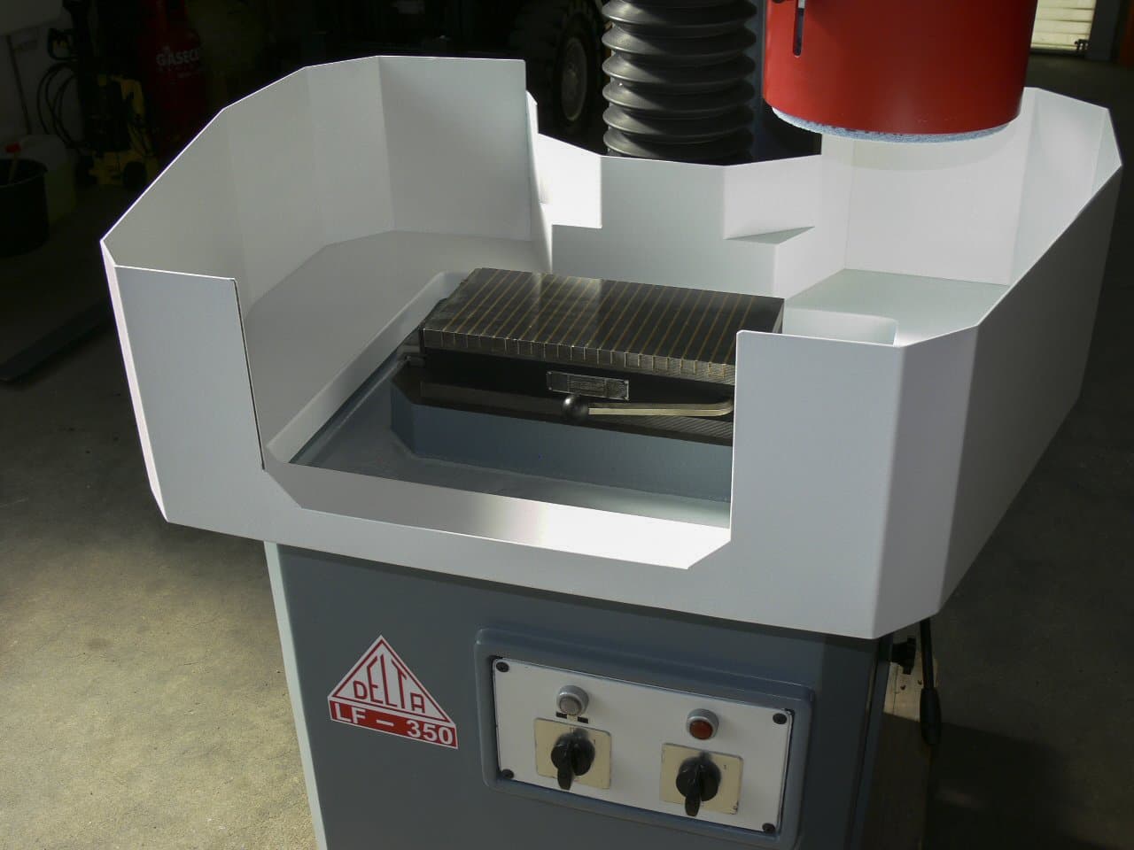 Masina DELTA LF-350 eestvaade