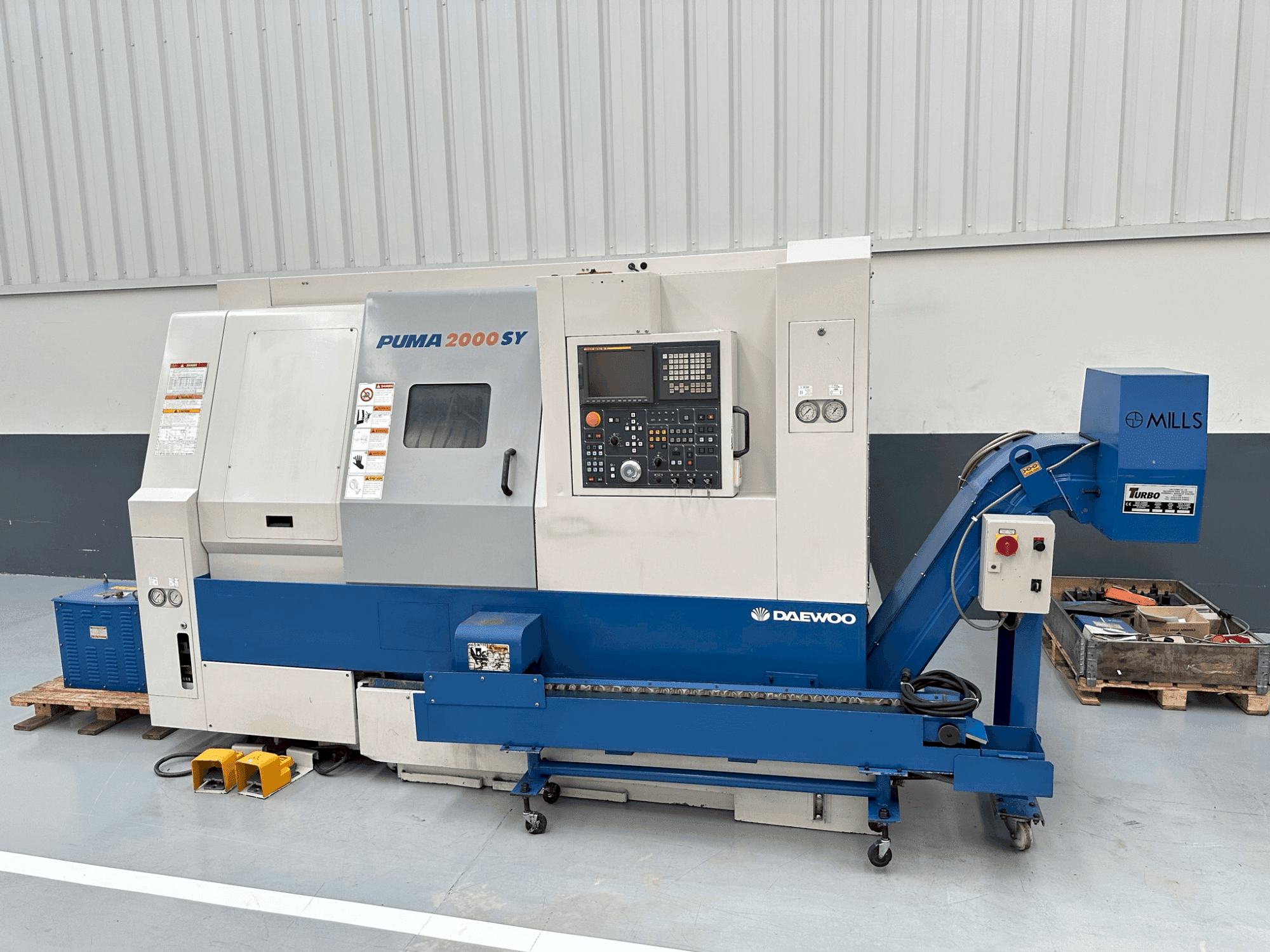 Masina DAEWOO PUMA 2000 SY eestvaade