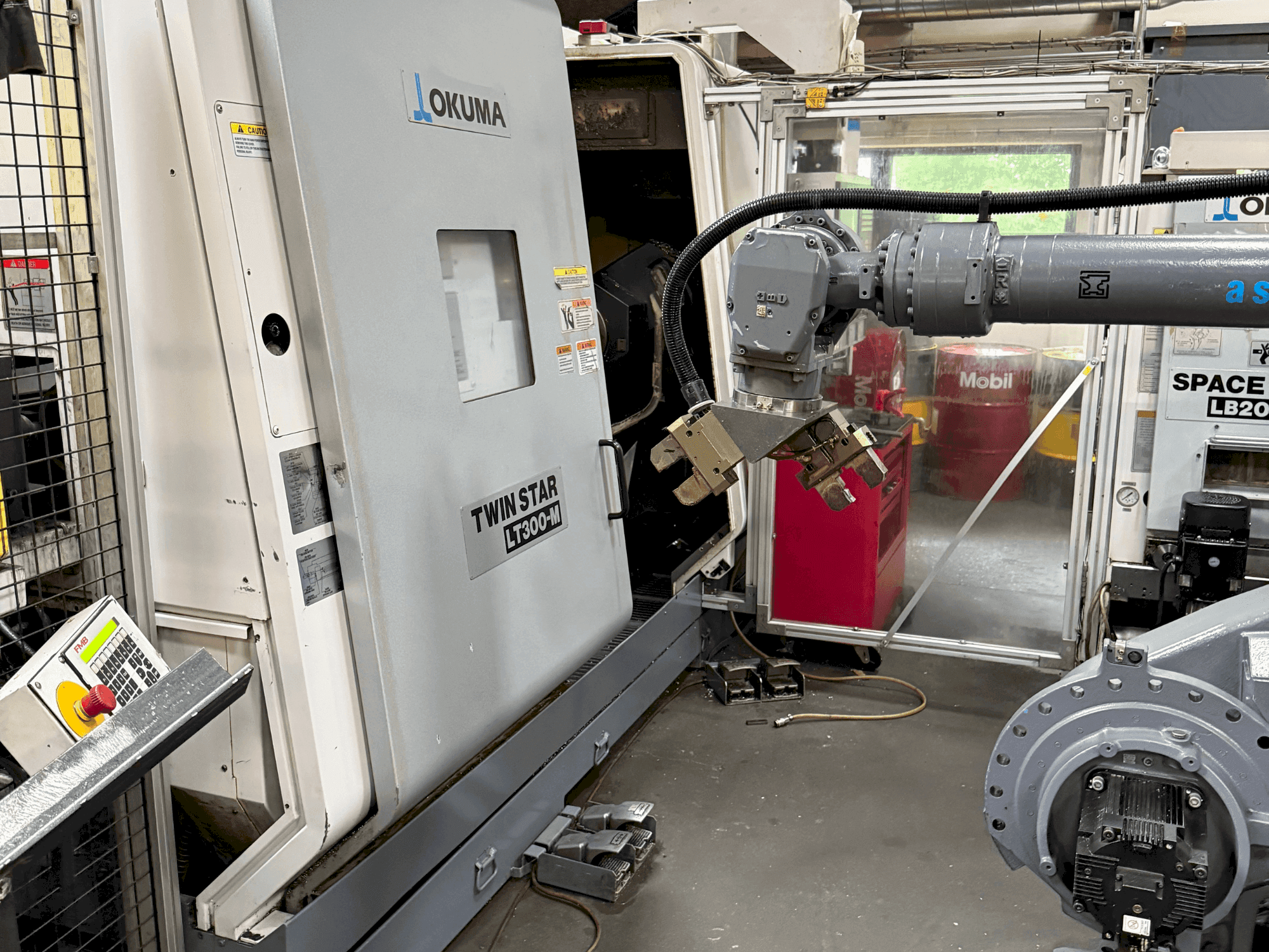 Masina Okuma Twinstar LT300-M eestvaade