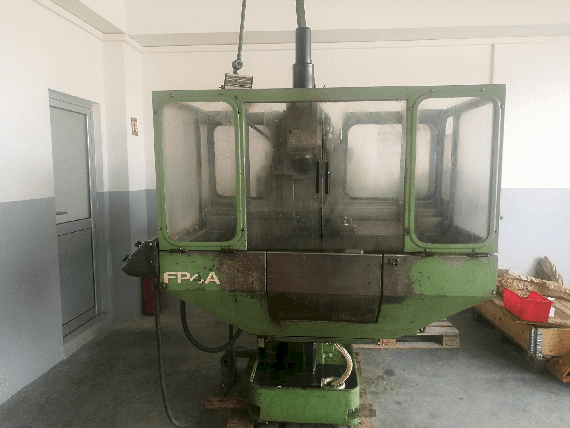 Masina DECKEL FP4A eestvaade