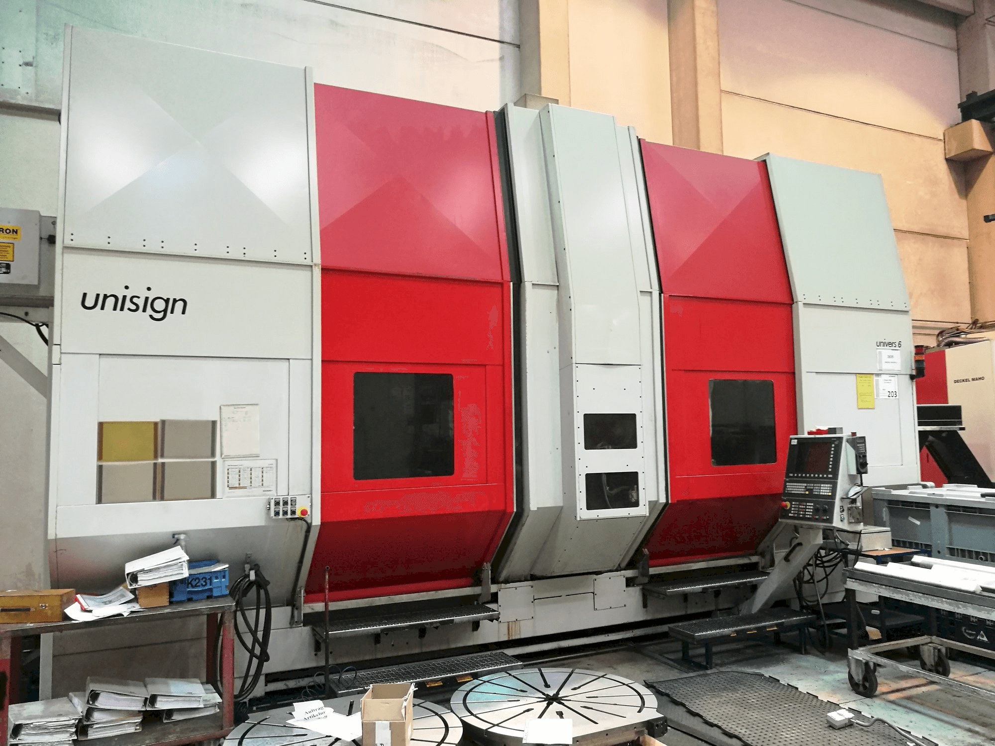 Masina Unisign Univers 6 C2 eestvaade